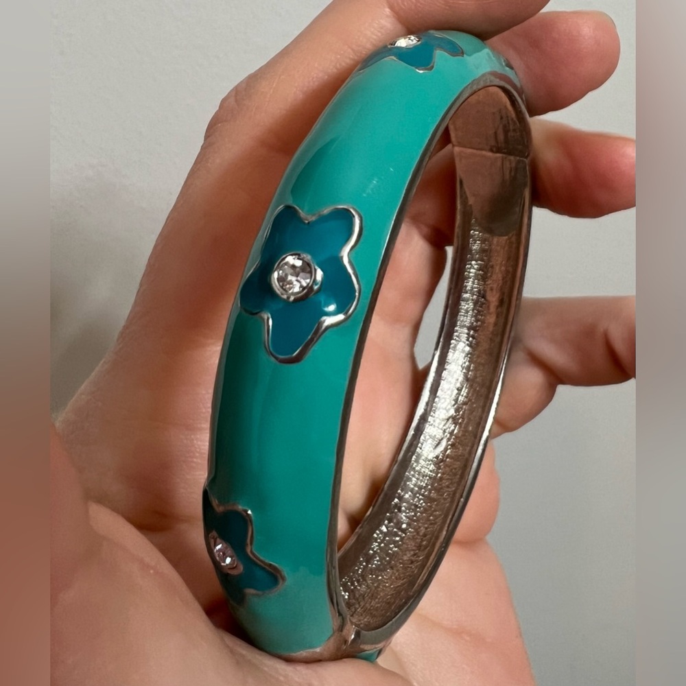Enamel Spring Bracelet - Picture 16 of 16